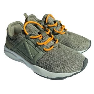 ➷ 5/$25 Olive Cat and Jack Toddler Shoe Size 8